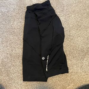 Lululemon padded cycling shorts